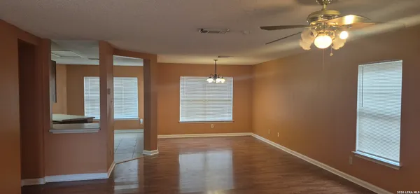 $1,950 | 2648 Westover View, San Antonio, TX 78251