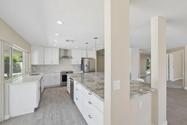 $4,499 | 13222 North 1st Avenue, Phoenix, AZ 85029