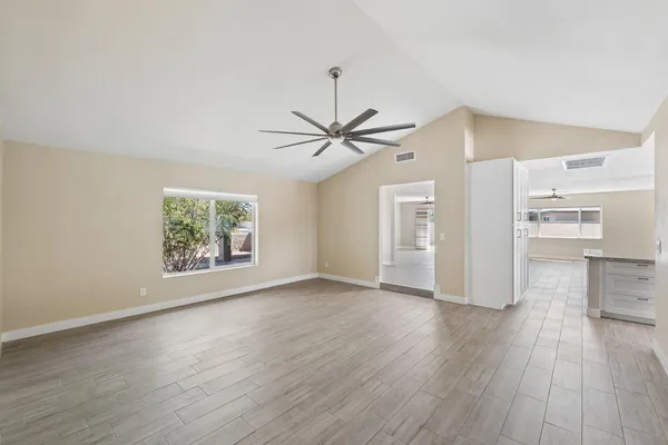 $4,499 | 13222 North 1st Avenue, Phoenix, AZ 85029