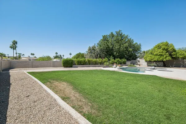 $4,499 | 13222 North 1st Avenue, Phoenix, AZ 85029