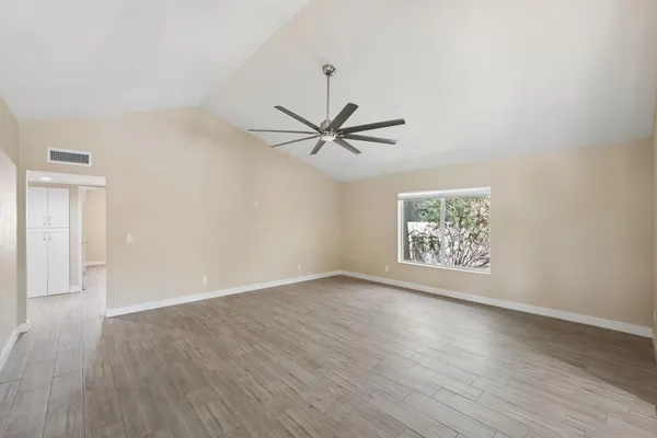 $4,499 | 13222 North 1st Avenue, Phoenix, AZ 85029