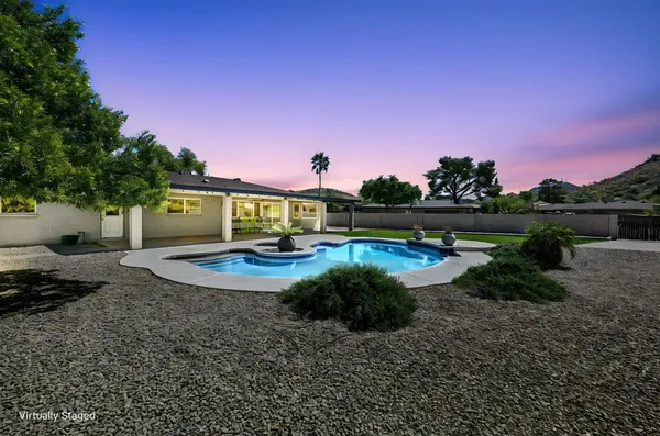 $4,499 | 13222 North 1st Avenue, Phoenix, AZ 85029