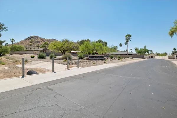 $4,499 | 13222 North 1st Avenue, Phoenix, AZ 85029
