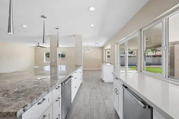 $4,499 | 13222 North 1st Avenue, Phoenix, AZ 85029