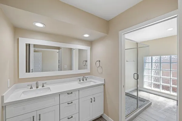 $4,499 | 13222 North 1st Avenue, Phoenix, AZ 85029