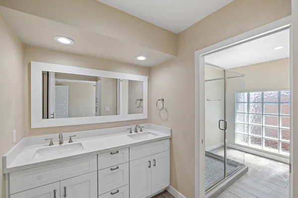 $4,499 | 13222 North 1st Avenue, Phoenix, AZ 85029