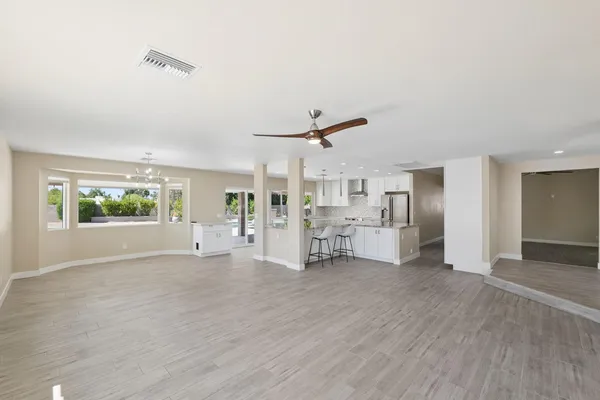 $4,499 | 13222 North 1st Avenue, Phoenix, AZ 85029