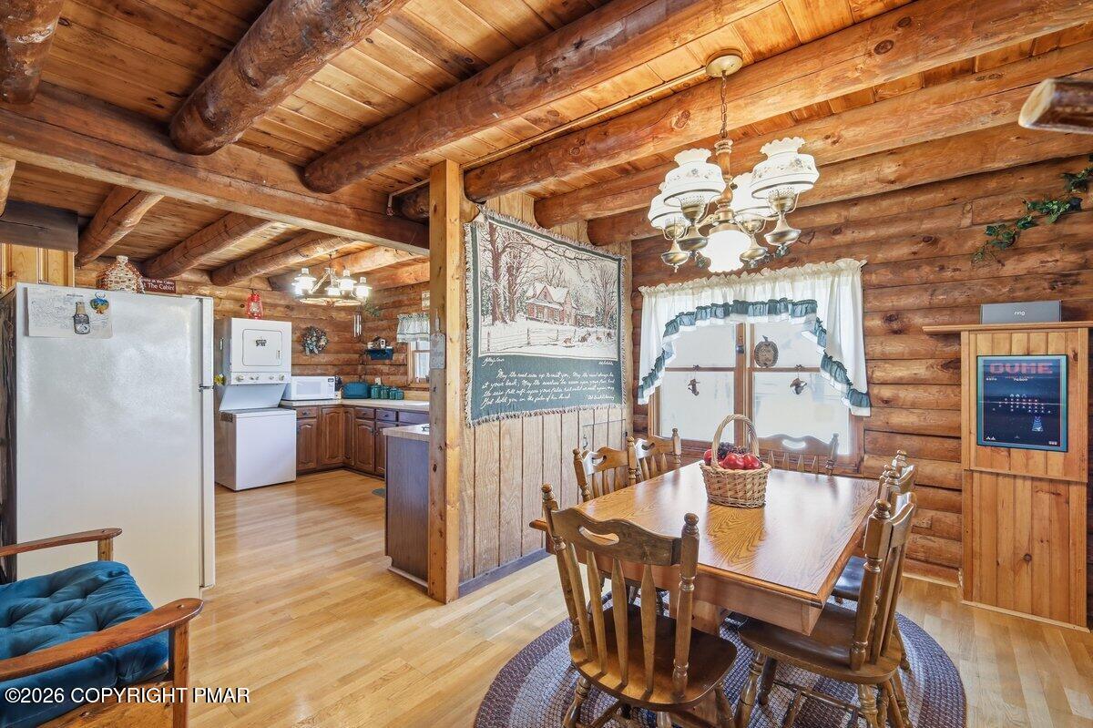 114 Bourne Court Bushkill, PA 18324 - Photo 13 of 41 Dining Area