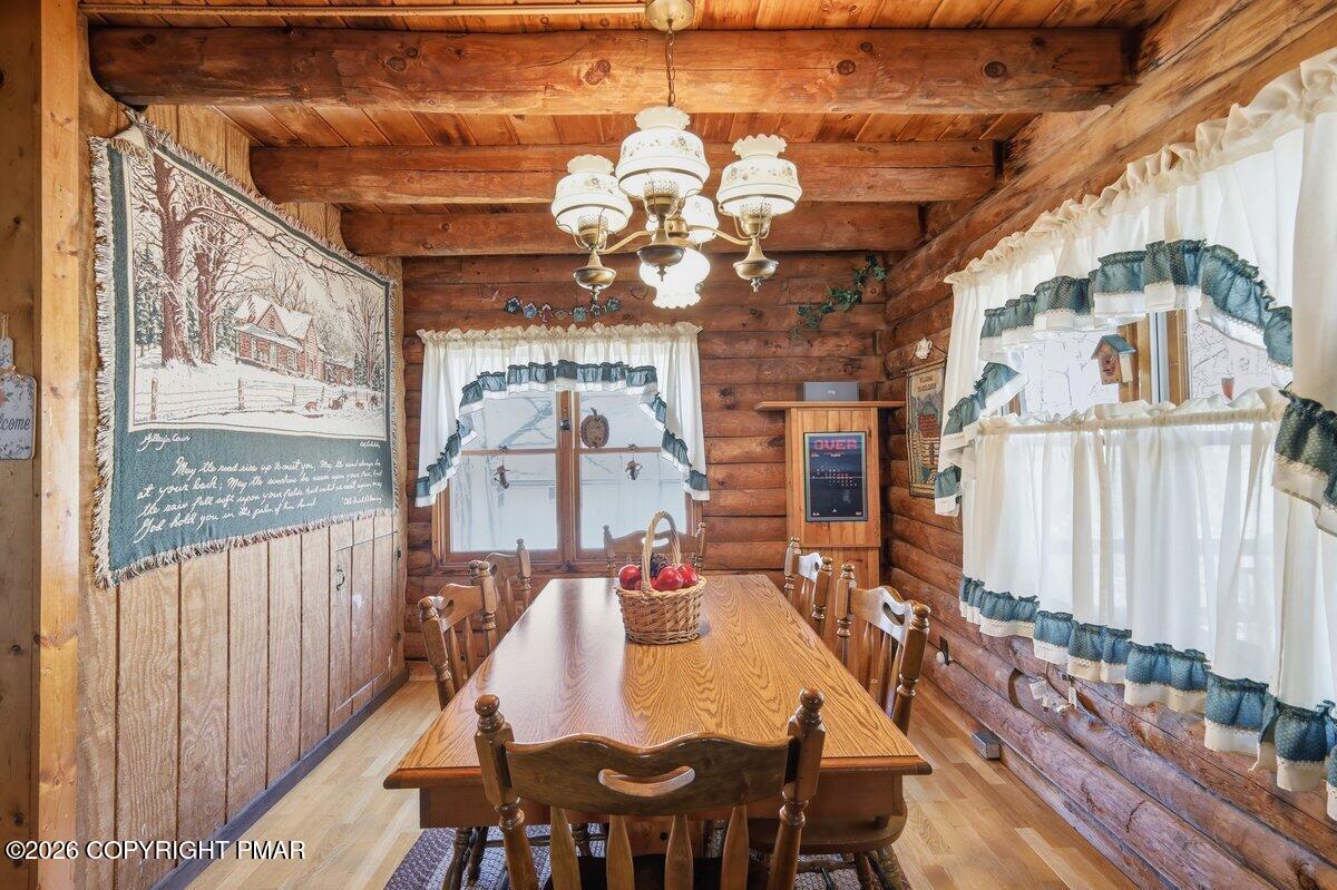 114 Bourne Court Bushkill, PA 18324 - Photo 15 of 41 Dining Area