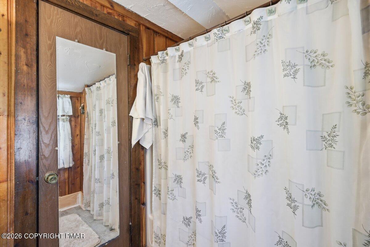114 Bourne Court Bushkill, PA 18324 - Photo 32 of 41 Full Bathroom-Upper Level