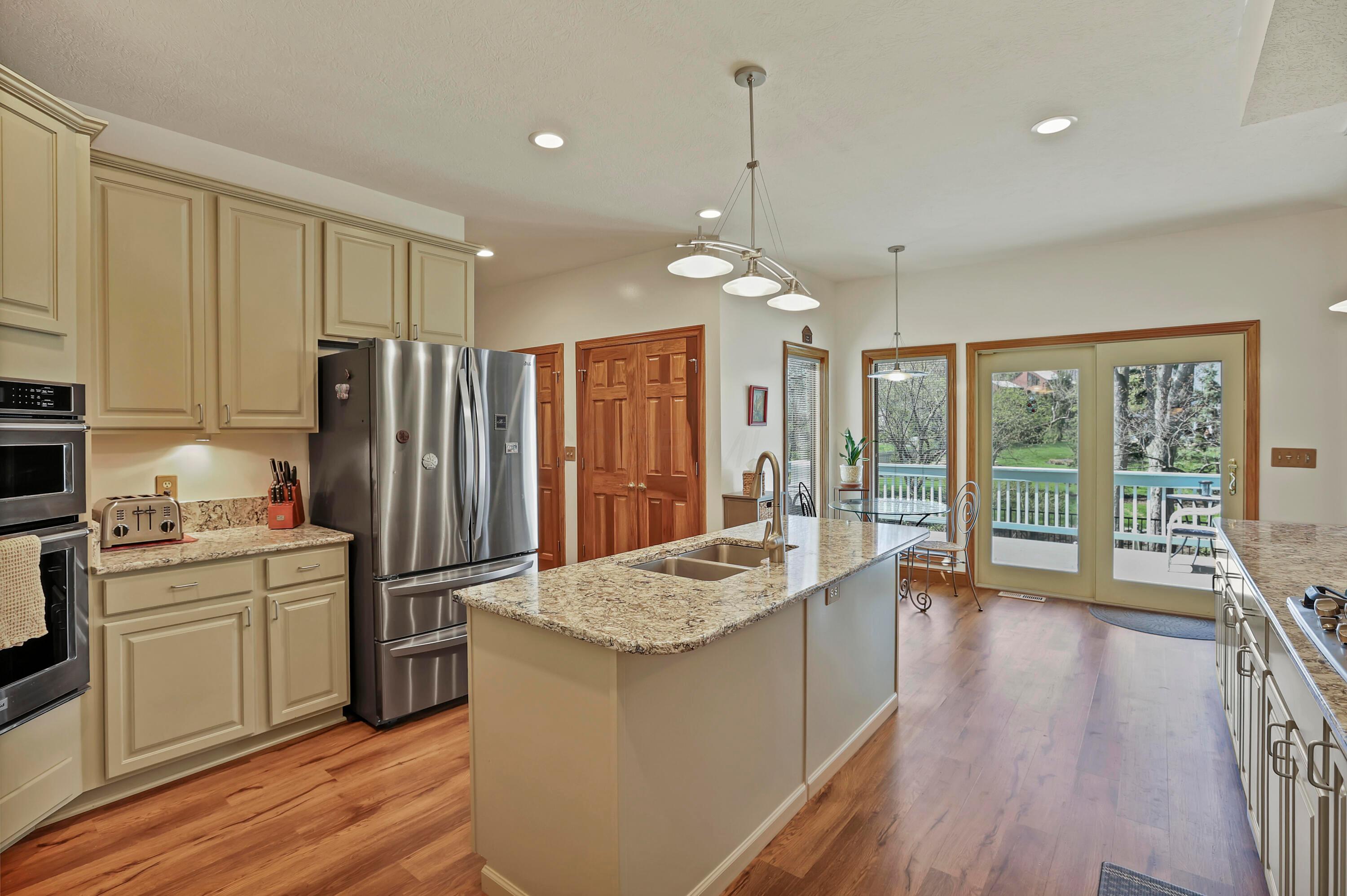 665 Cherrington Road Westerville, OH 43081 - Photo 18 of 60 28-print-G02A4687