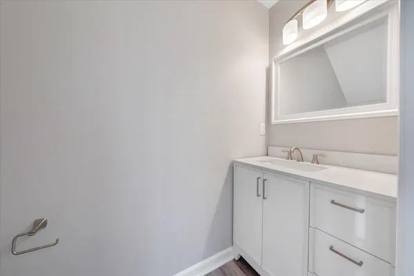 $1,550 | 1702 Baldwin Avenue Northeast, Unit B, Roanoke, VA 24012