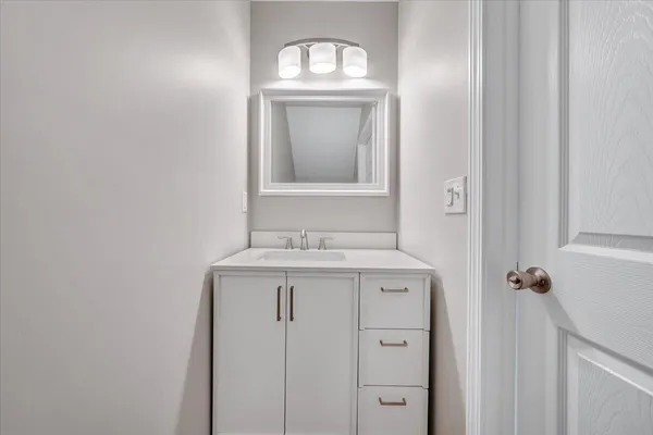 $1,550 | 1702 Baldwin Avenue Northeast, Unit B, Roanoke, VA 24012