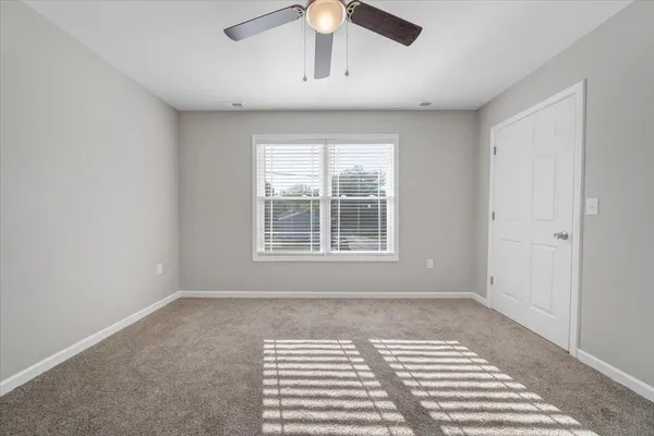 $1,550 | 1702 Baldwin Avenue Northeast, Unit B, Roanoke, VA 24012