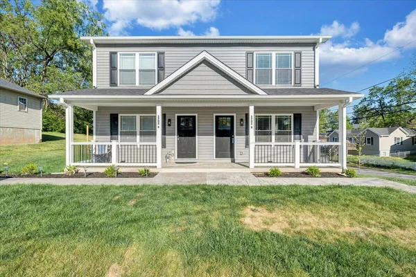 $1,550 | 1702 Baldwin Avenue Northeast, Unit B, Roanoke, VA 24012