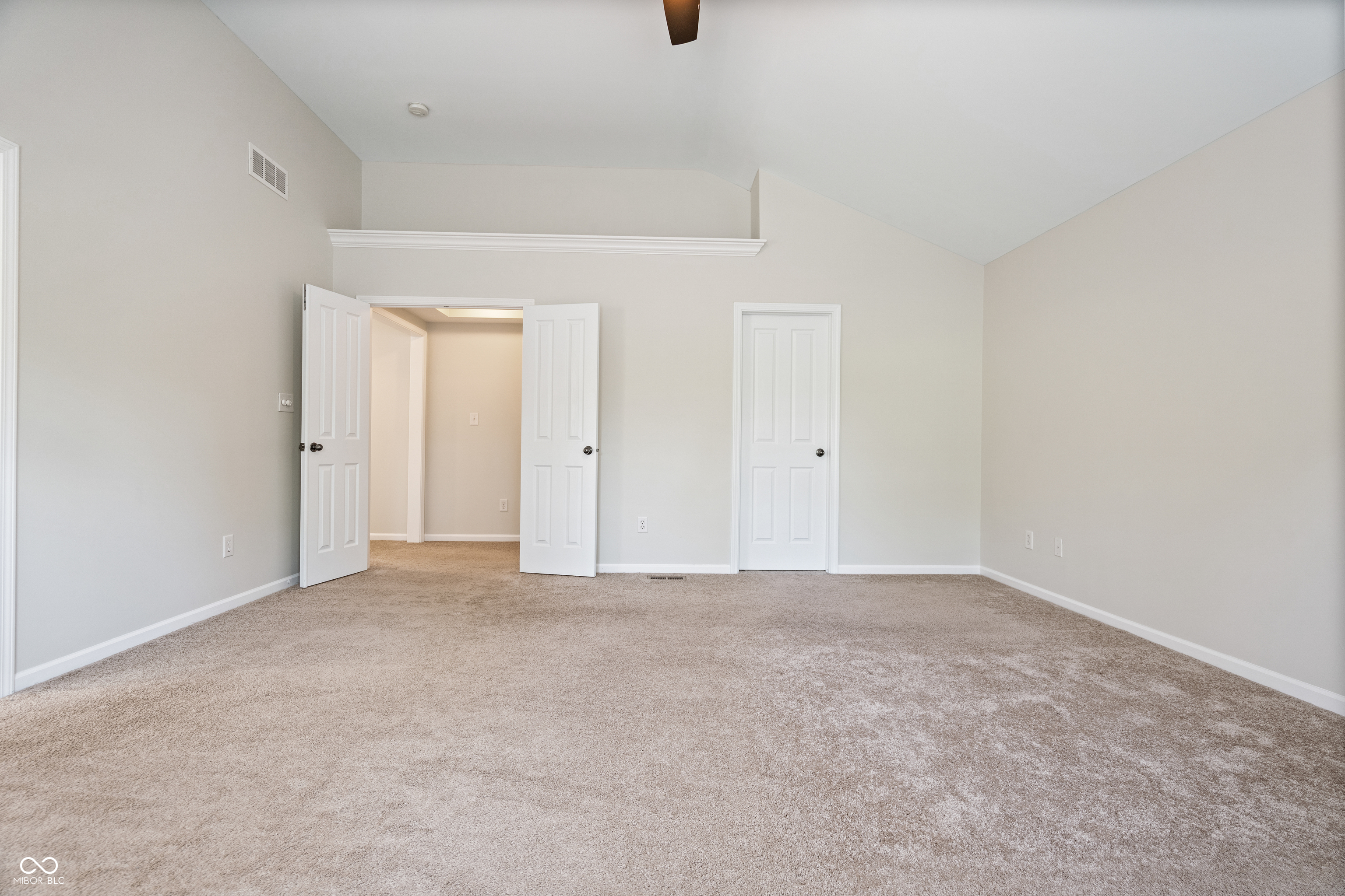 12044 Bird Key Boulevard Fishers, IN 46037 - Photo 18 of 41