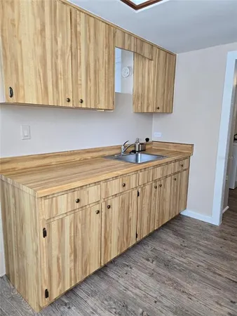 $1,500 | 533 South Glenwood Avenue, Clearwater, FL 33756