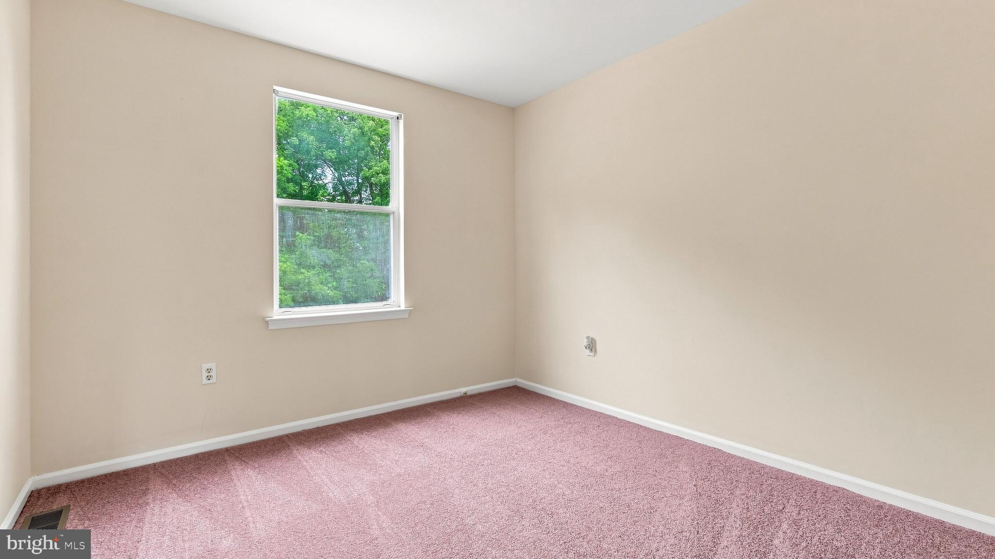 431 Windsor Drive Harleysville, PA 19438 - Photo 22 of 33 Bedroom 3