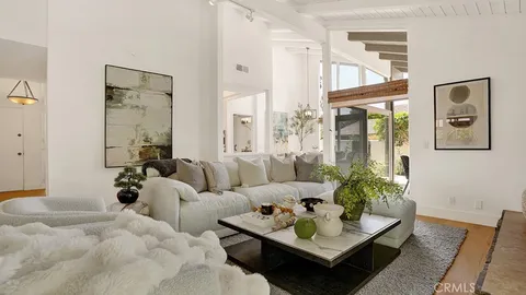 $2,248,000 | 2211 Fortuna, Newport Beach, CA 92660