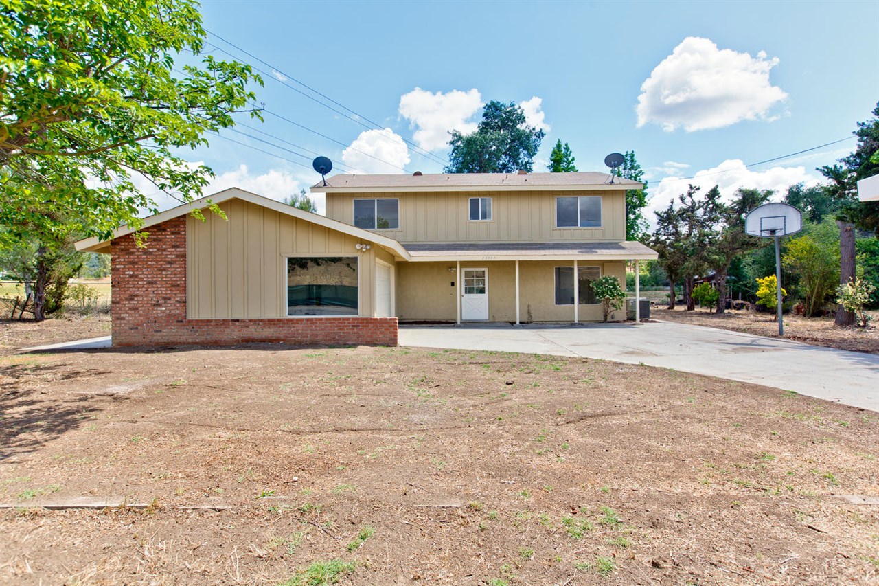 13991 Charlan Road Valley Center, CA 92082 - Photo 1 of 19