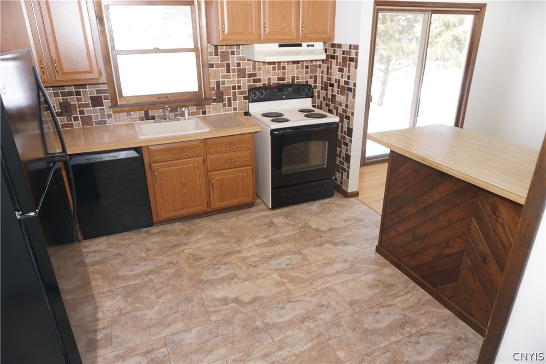 32 Wellington Road Clay, NY 13212 - Photo 16 of 48