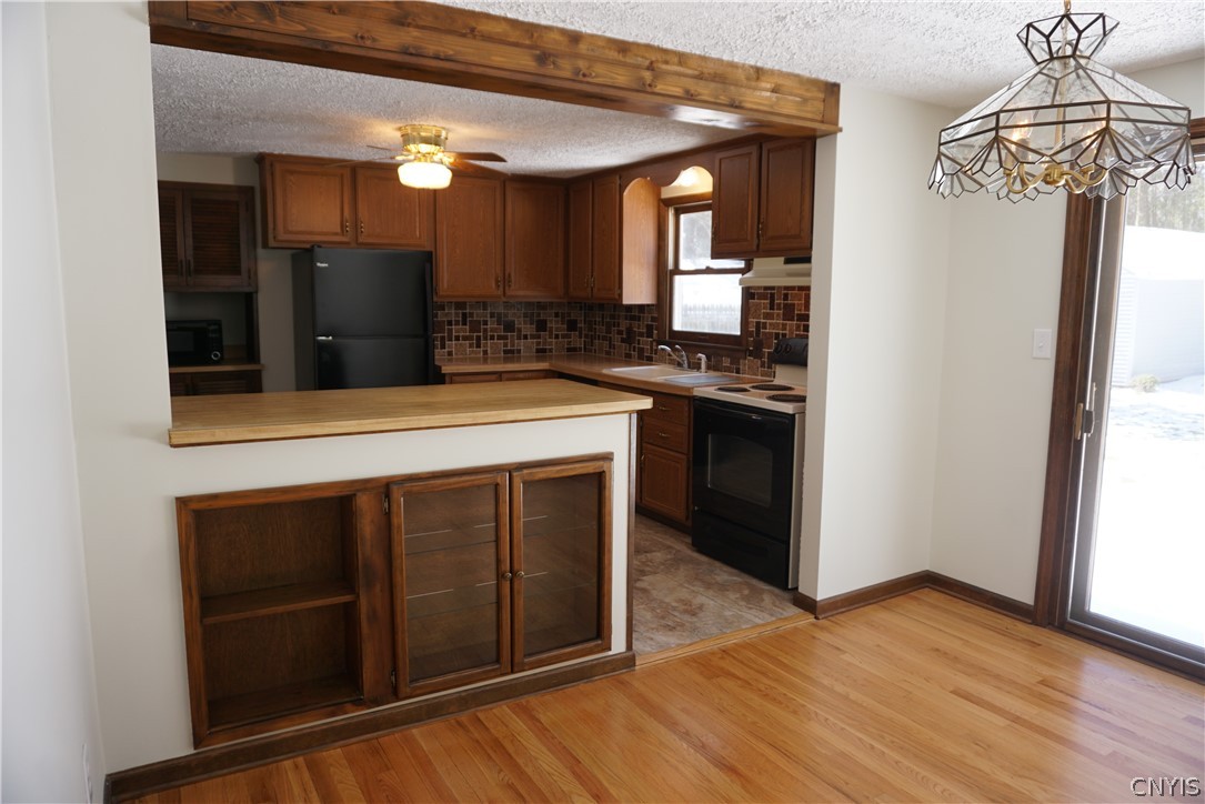 32 Wellington Road Clay, NY 13212 - Photo 18 of 48