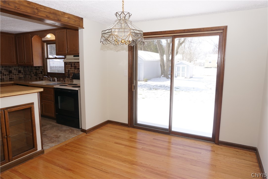 32 Wellington Road Clay, NY 13212 - Photo 19 of 48