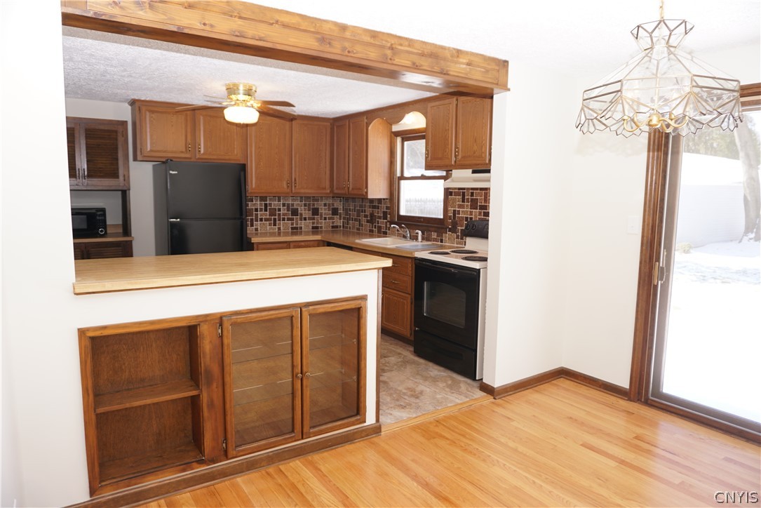 32 Wellington Road Clay, NY 13212 - Photo 20 of 48