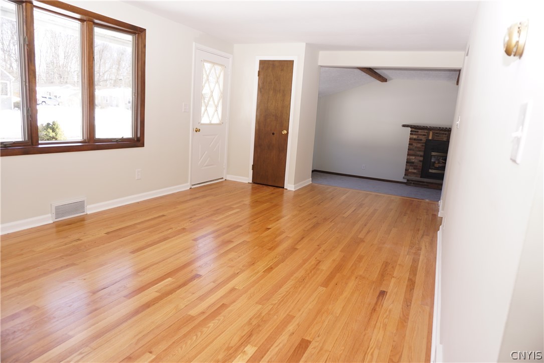 32 Wellington Road Clay, NY 13212 - Photo 21 of 48