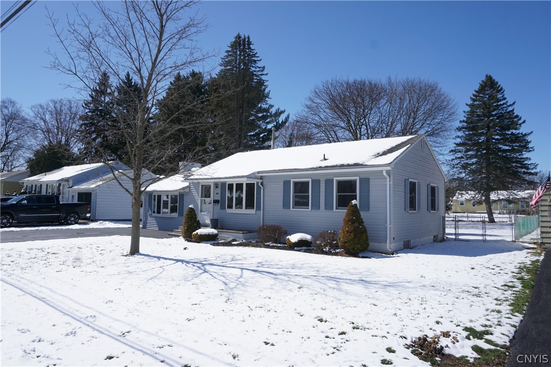 32 Wellington Road Clay, NY 13212 - Photo 4 of 48