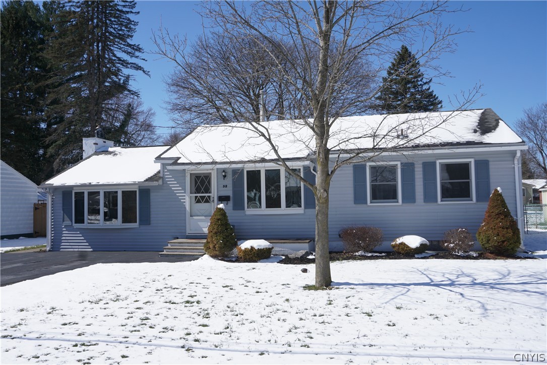 32 Wellington Road Clay, NY 13212 - Photo 5 of 48