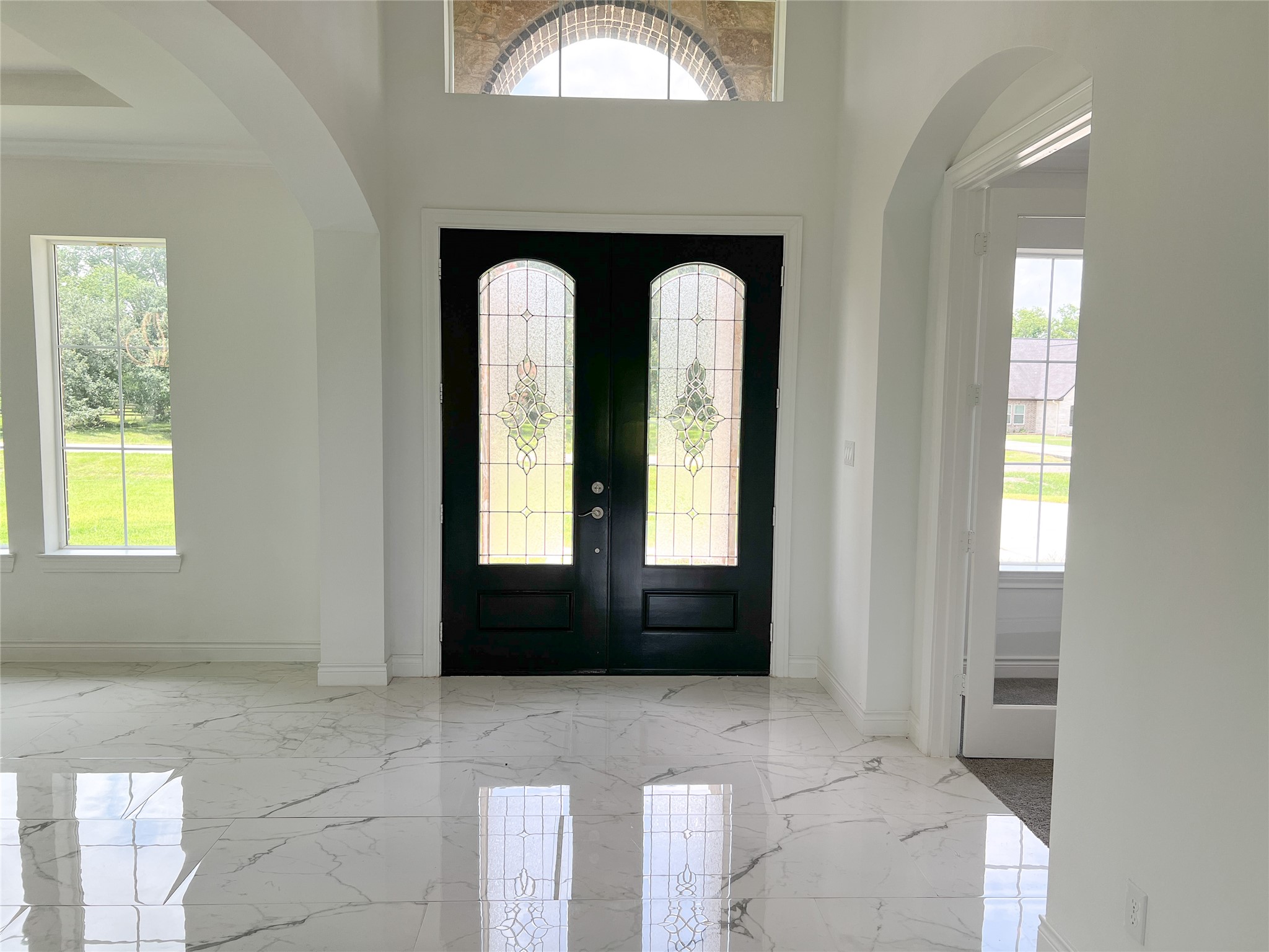 126 Lakeland Circle Rosharon, TX 77583 - Photo 23 of 49 a view of entryway with front door