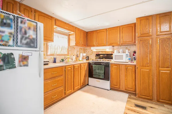 $32,000 | 1950 South 13th Street, Unit LOT 213, Niles, MI 49120