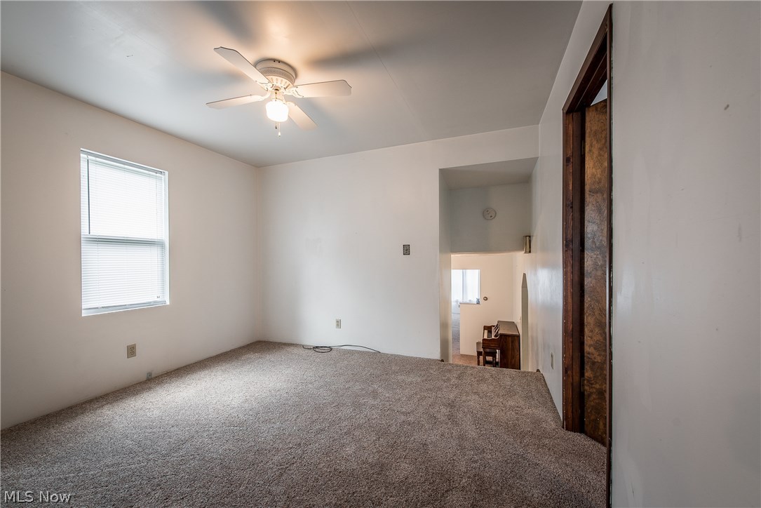 2901 Ries Street Norton, OH 44203 - Photo 20 of 28 View from the office/sitting area to the dining room