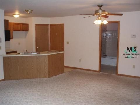 33831 Hooker Road New Baltimore, MI 48047 - Photo 8 of 12 180881-7.JPG