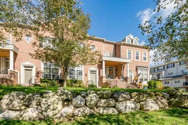 $2,300 | 695 River Park Village Boulevard, Northville, MI 48167