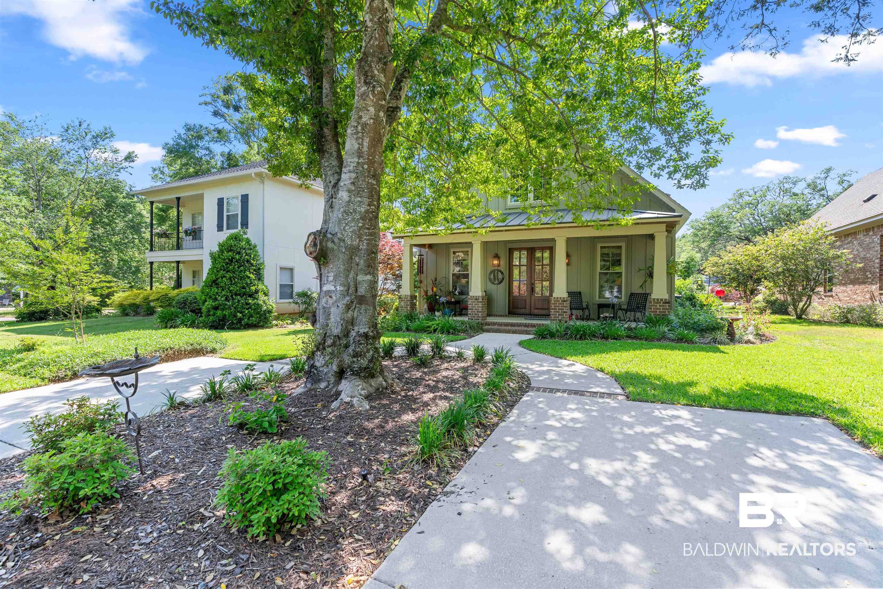 418 Azalea Street Fairhope, AL 36532 - Photo 3 of 37