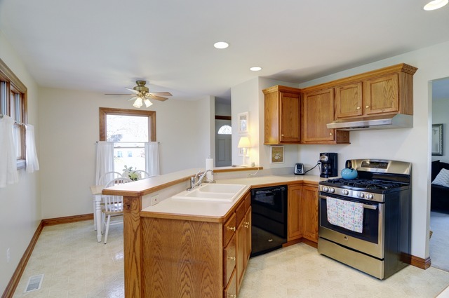 83 Paddock Street Montgomery, IL 60538 - Photo 15 of 23 Gallery Image 15