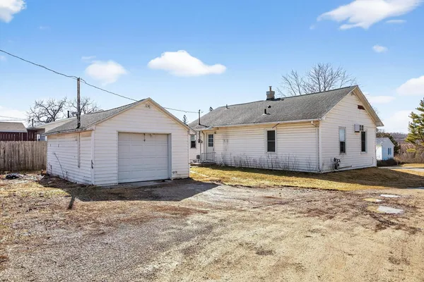 $159,900 | 1006 Main Street South, Chatfield, MN 55923