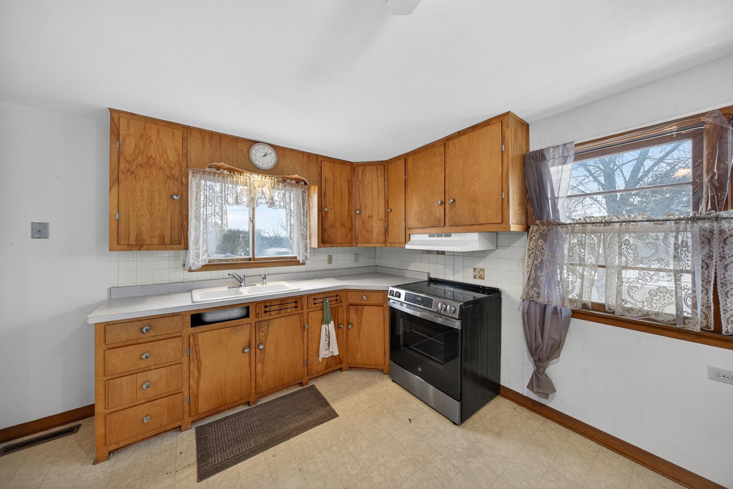 1006 Main Street South Chatfield, MN 55923 - Photo 9 of 34