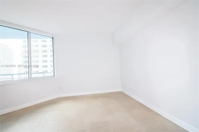 $3,900 | 335 South Biscayne Boulevard, Unit 2708, Miami, FL 33131