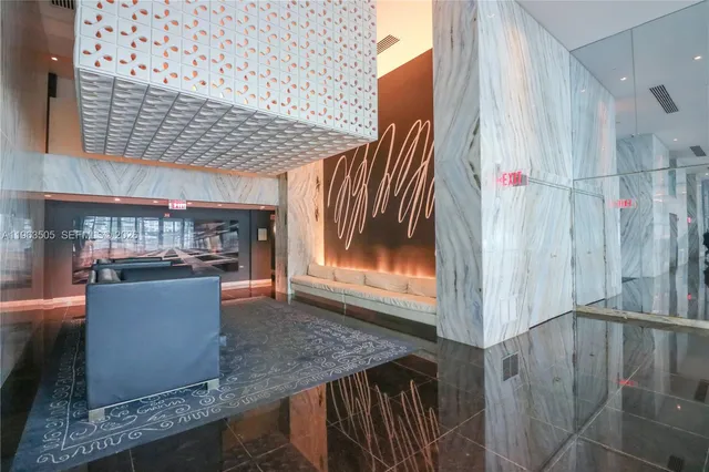 $3,900 | 335 South Biscayne Boulevard, Unit 2708, Miami, FL 33131