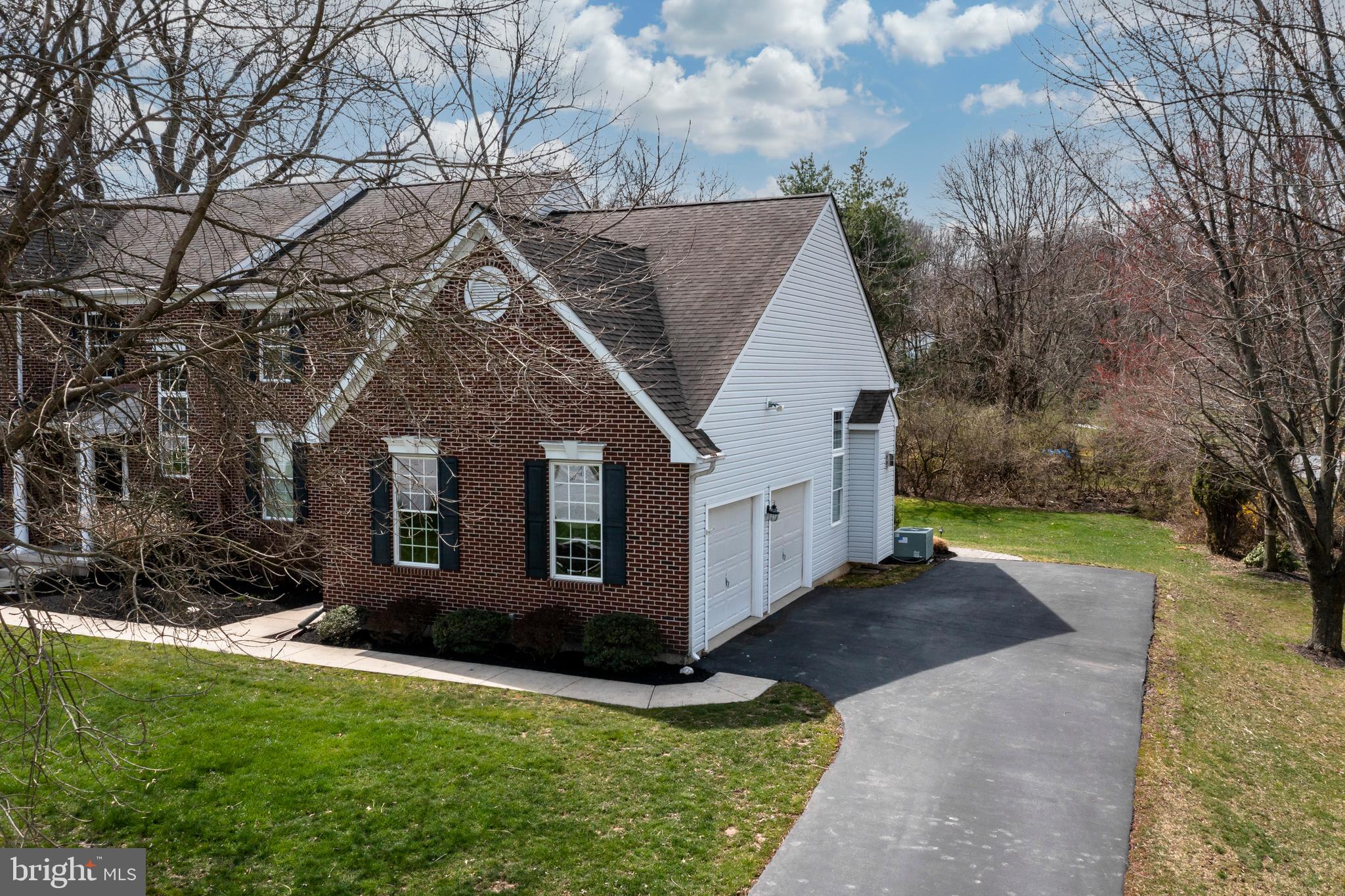 109 Blue Ribbon Way Downingtown, PA 19335 - Photo 4 of 41 Gallery Image 4