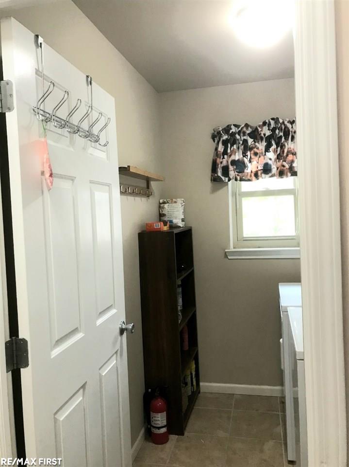35861 Harvard Road New Baltimore, MI 48047 - Photo 19 of 51 Laundry Room