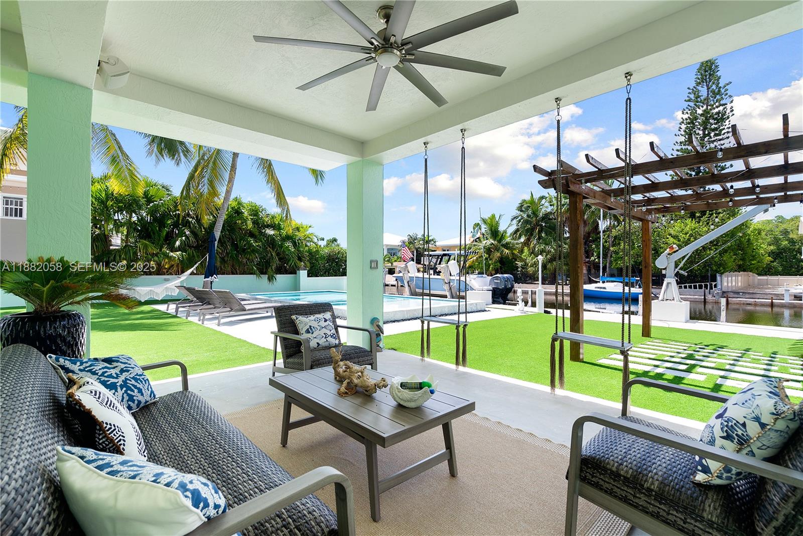 889 Ellen Drive Key Largo, FL 33037 - Photo 25 of 57 a living room with garden and furniture