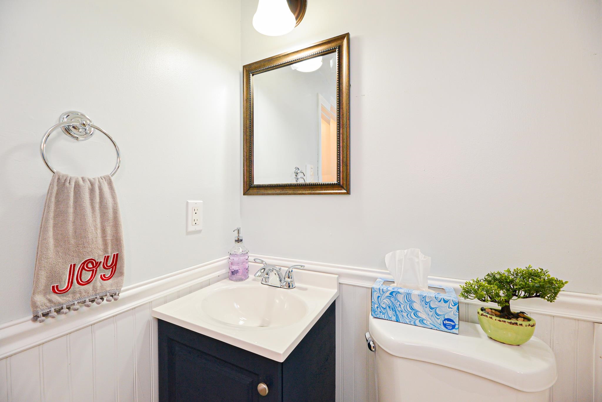 29 Derryfield Road, Unit R Derry, NH 03038 - Photo 19 of 37