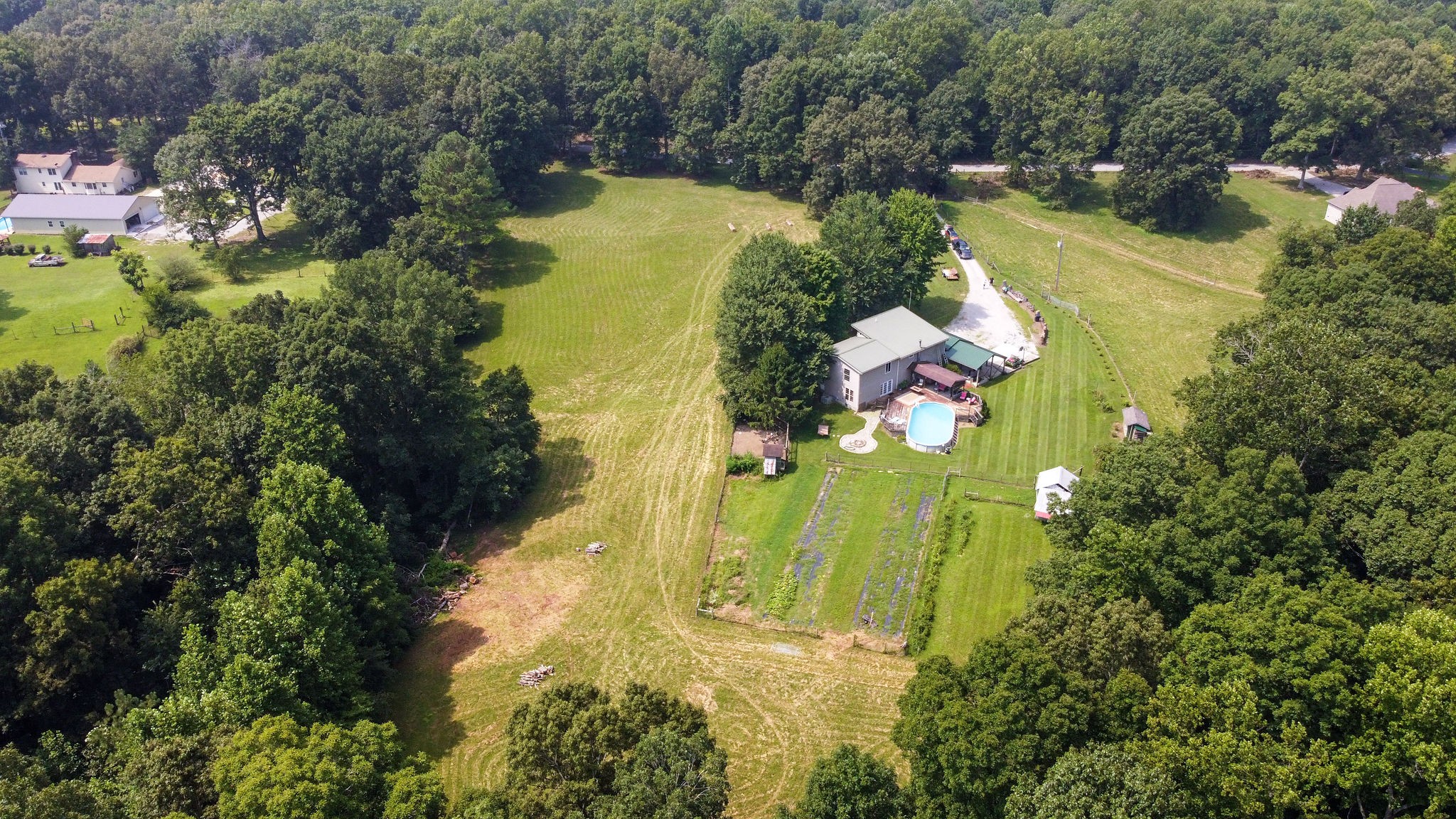 1084 Perry Road Manchester, TN 37355 - Photo 13 of 36