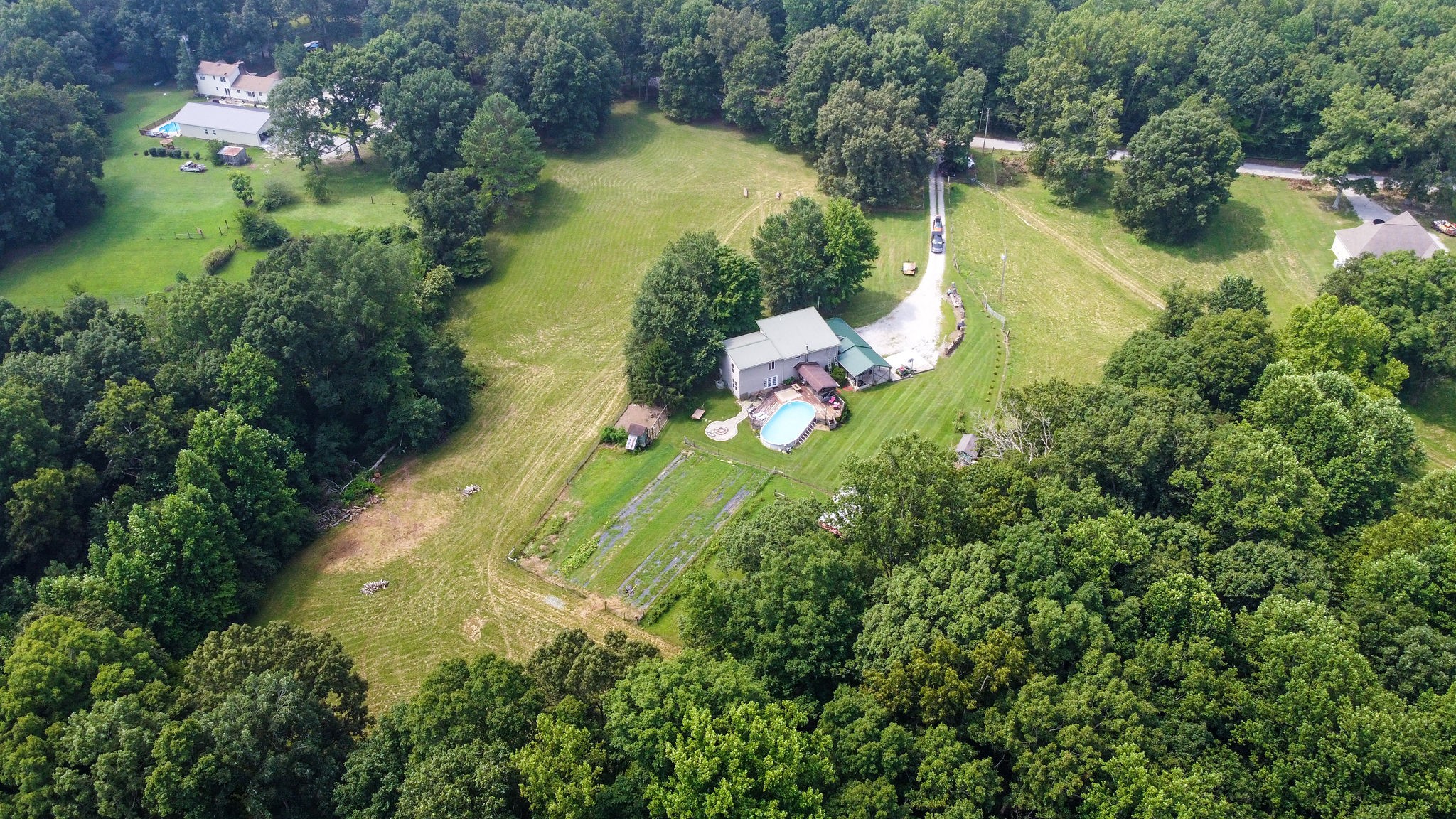 1084 Perry Road Manchester, TN 37355 - Photo 16 of 36