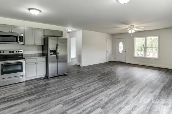 $2,200 | 184 Quinn Hill Lane, Mars Hill, NC 28754