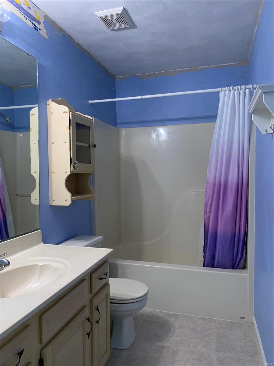 704 South Library Street Waterloo, IL 62298 - Photo 14 of 25